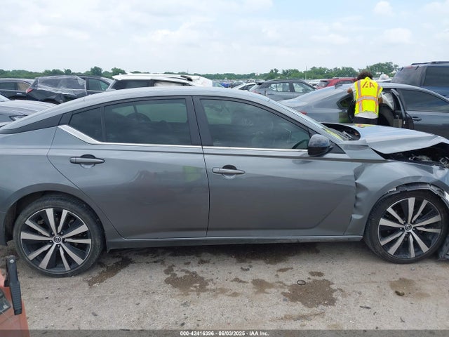 Nissan 2022 2022 1N4BL4CV4NN336040 Image 13