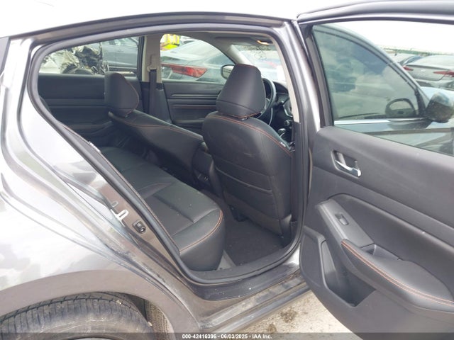 Nissan 2022 2022 1N4BL4CV4NN336040 Image 8