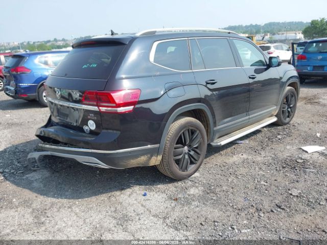 1V2NR2CA9JC563980 Volkswagen 2018