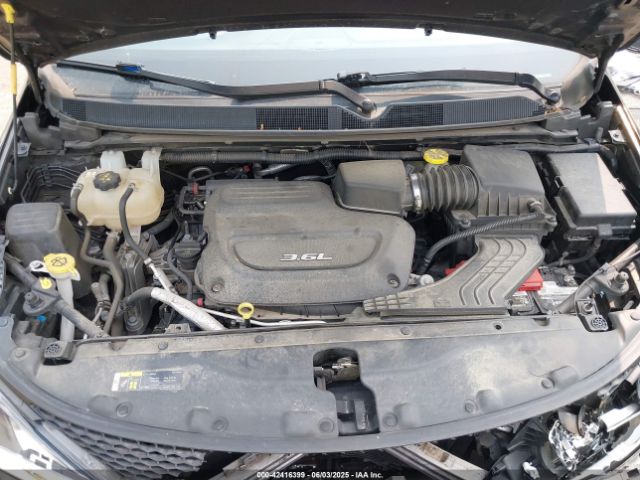 2018 CHRYSLER PACIFICA 2C4RC1BG4JR100494 Photo 9