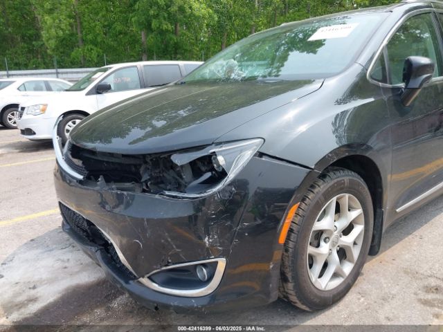 2018 CHRYSLER PACIFICA 2C4RC1BG4JR100494 Photo 5