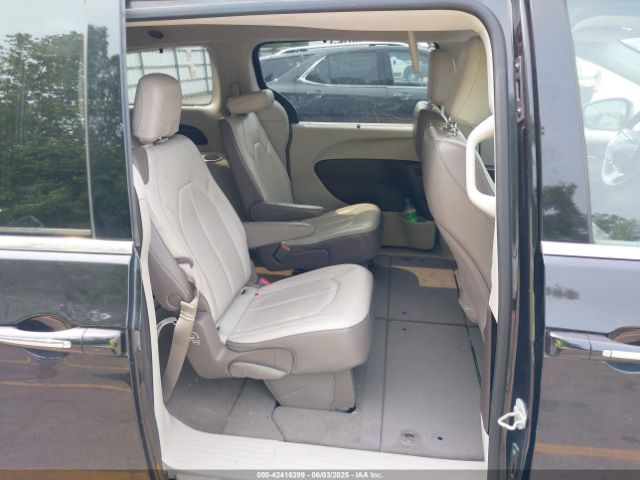 2018 CHRYSLER PACIFICA 2C4RC1BG4JR100494 Photo 7