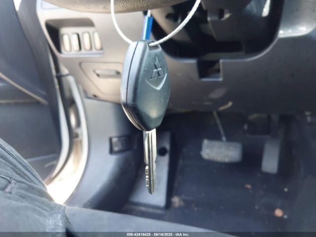 2007 MITSUBISHI OUTLANDER JA4MS31XX7U011951 Photo 10