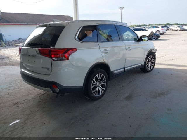 2018 MITSUBISHI OUTLANDER JA4AD3A35JZ063086 Photo 3