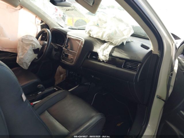 2018 MITSUBISHI OUTLANDER JA4AD3A35JZ063086 Photo 4