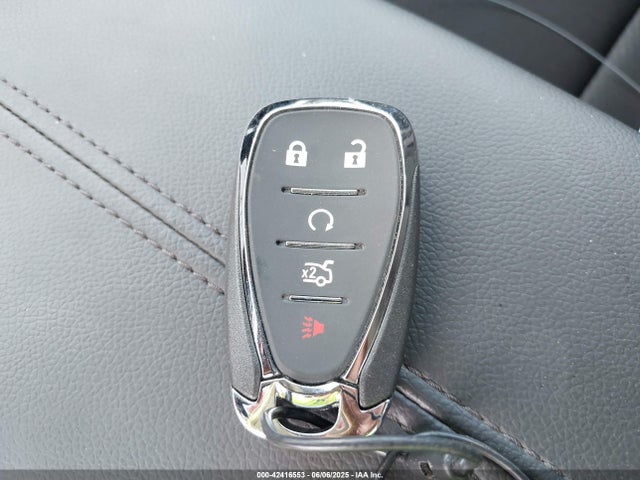 1G1ZD5ST7SF135372 Chevrolet MALIBU LT