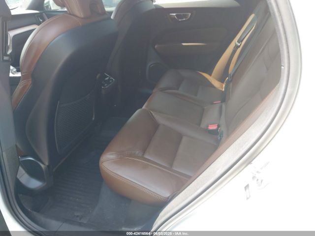 2022 VOLVO XC60 YV4L12RL7N1091897 Photo 7