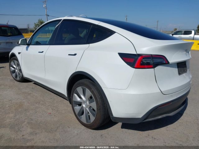 2021 TESLA MODEL Y 5YJYGDEE0MF093409 Photo 2