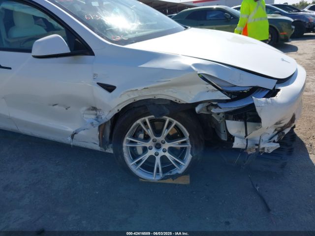 2021 TESLA MODEL Y 5YJYGDEE0MF093409 Photo 5