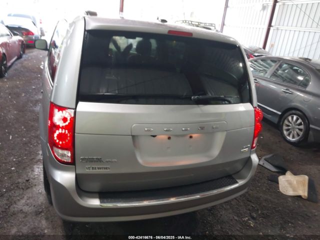 2C4RDGCG5JR240892 Dodge Grand Caravan Sxt