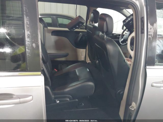 2C4RDGCG5JR240892 Dodge Grand Caravan Sxt
