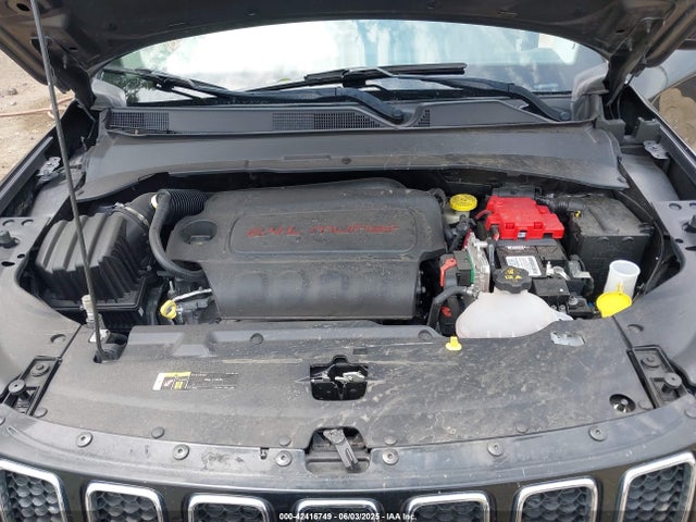 3C4NJCBB0MT598778 Jeep 2021