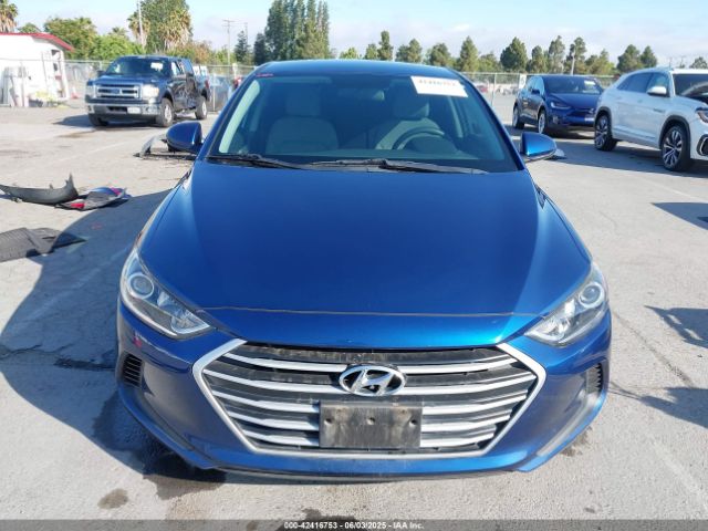 5NPD84LF2HH196569 Hyundai 2017
