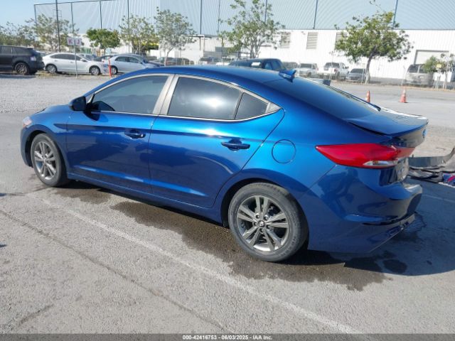 5NPD84LF2HH196569 Hyundai 2017