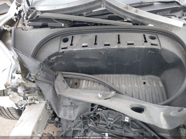 2024 TESLA MODEL 3 5YJ3E1EA7RF772127 Photo 9