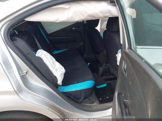 1G1JD5SH9H4118098 Chevrolet Sonic Lt Auto