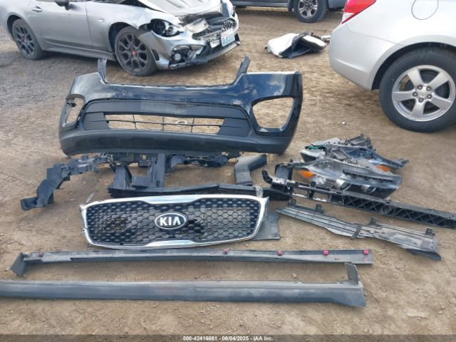 5XYPGDA50GG131686 KIA Sorento 3.3l Lx