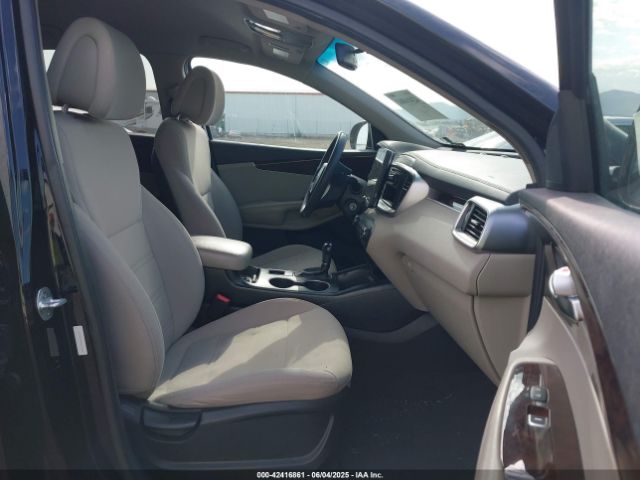 5XYPGDA50GG131686 KIA Sorento 3.3l Lx