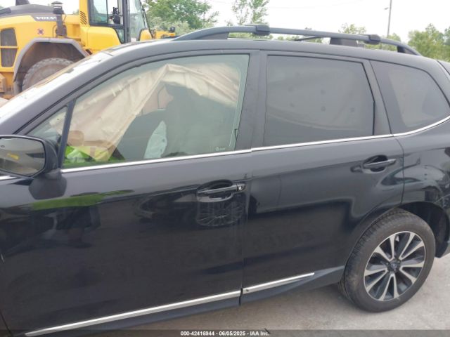 JF2SJGWC1JH499637 Subaru Forester 2.0xt Touring