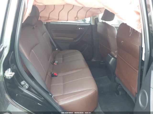 JF2SJGWC1JH499637 Subaru Forester 2.0xt Touring