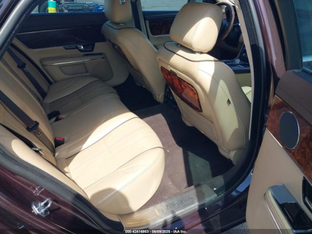 2011 JAGUAR XJ SAJWA2GB2BLV12601 Photo 7