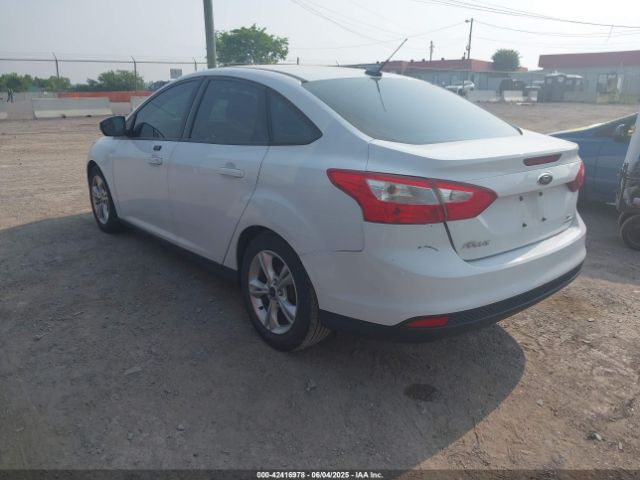 1FADP3F25EL345401 Ford FOCUS SE
