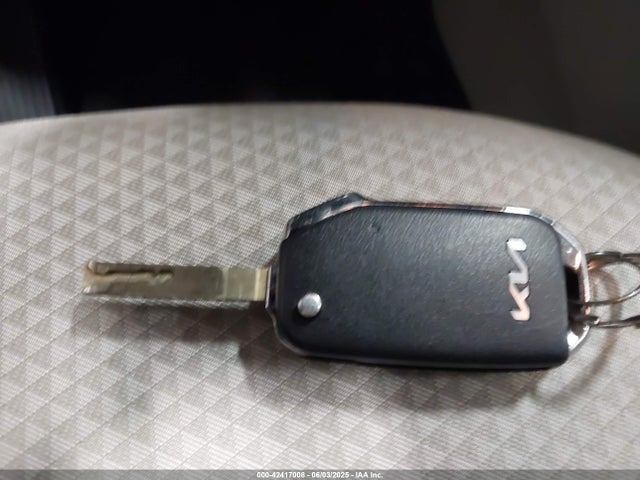 KNDJ23AU9N7153170 KIA mpi nu