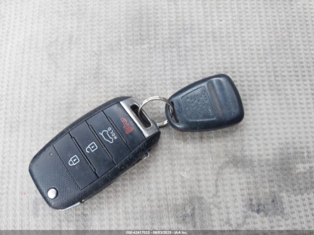5XYKT4A68FG581759 KIA SORENTO LX