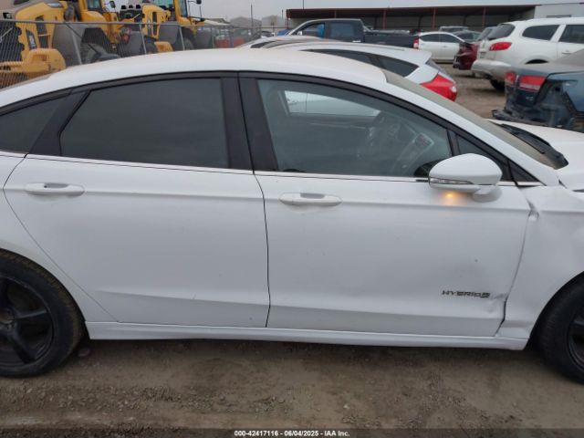 3FA6P0LU9ER243047 Ford Fusion Hybrid Se