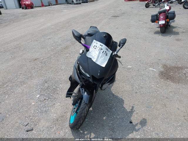 MH3RH18Y3RK017698 Yamaha Yzfr3 A