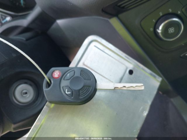 1FMCU0F75KUB11723 Ford ESCAPE S