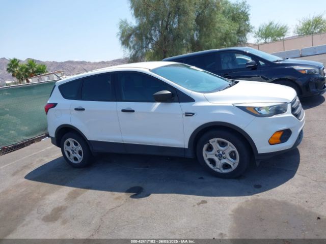 1FMCU0F75KUB11723 Ford ESCAPE S