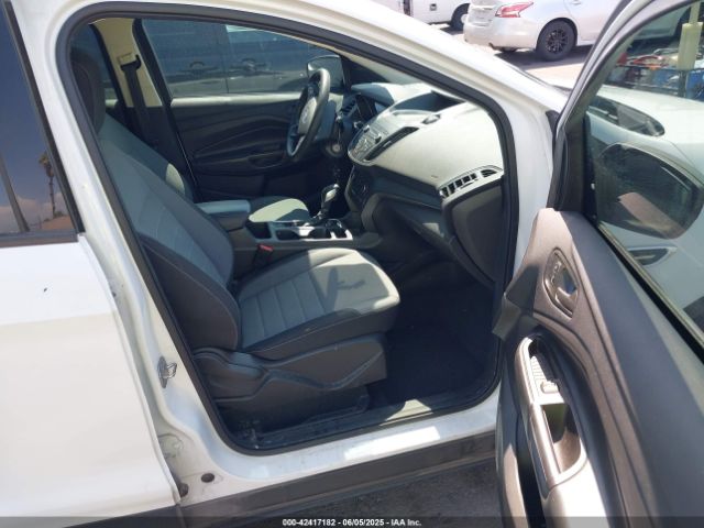 1FMCU0F75KUB11723 Ford ESCAPE S