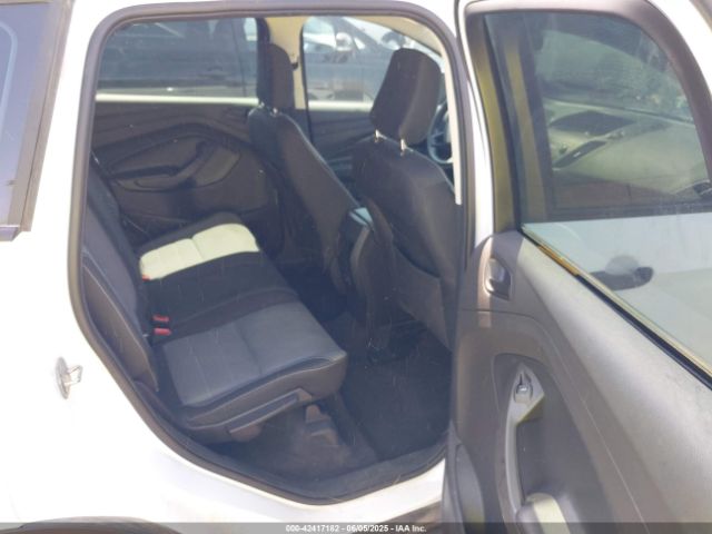 1FMCU0F75KUB11723 Ford ESCAPE S
