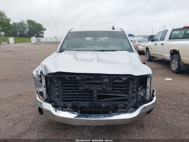 1GCVKREC3JZ337203 Chevrolet Silverado 1500 1lt