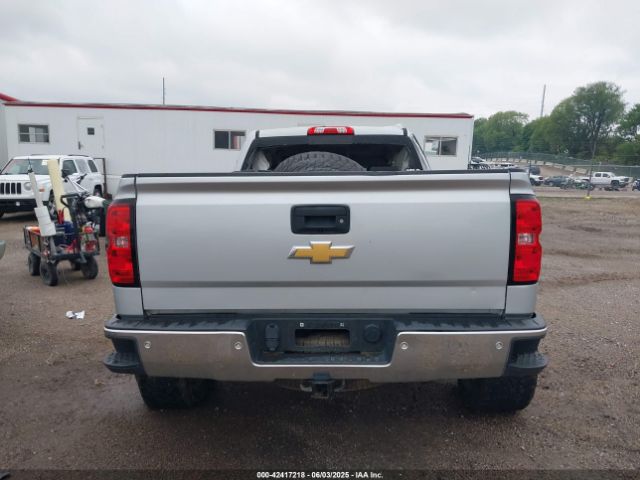 1GCVKREC3JZ337203 Chevrolet Silverado 1500 1lt