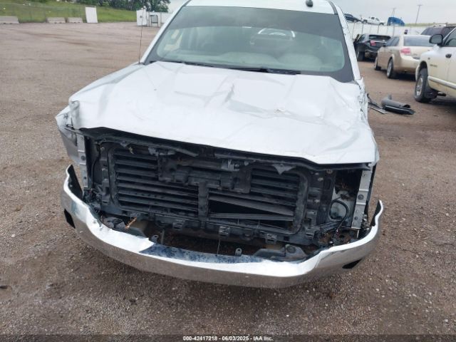 1GCVKREC3JZ337203 Chevrolet Silverado 1500 1lt