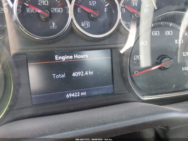 1GCRYDED2KZ370822 Chevrolet Silverado 1500 Lt