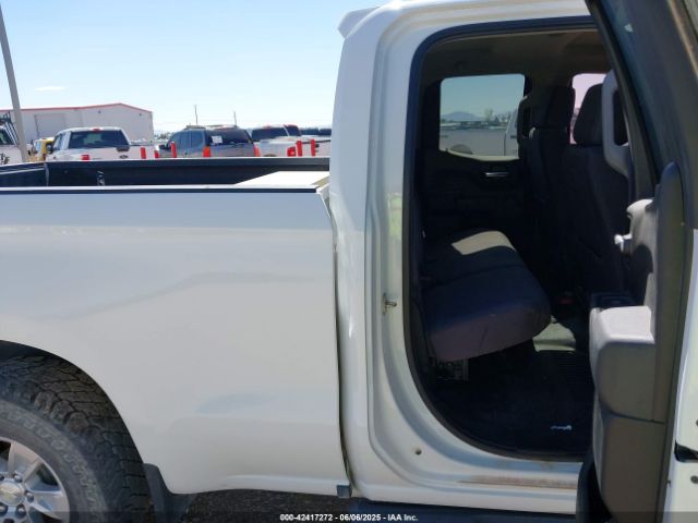 1GCRYDED2KZ370822 Chevrolet Silverado 1500 Lt
