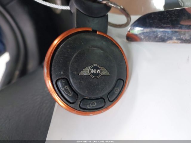 2007 MINI COOPER S WMWMF73557TT86128 Photo 10