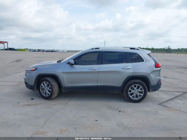 1C4PJMCB6HW524181 Jeep 2017