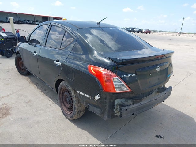 3N1CN7AP3FL835740 Nissan 2015