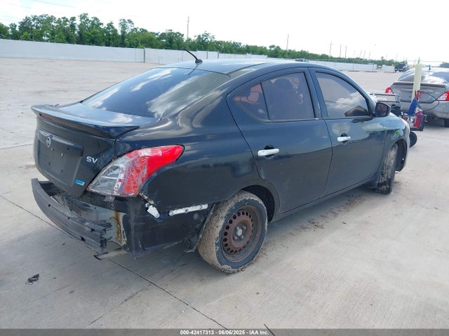 3N1CN7AP3FL835740 Nissan 2015