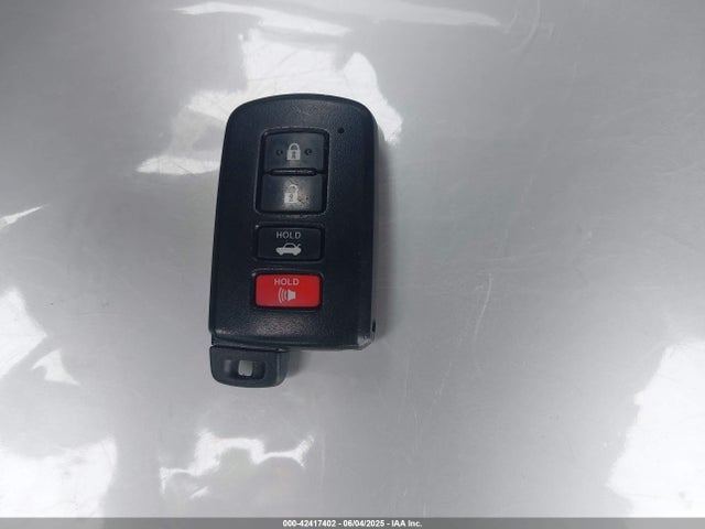 Продажа на аукционе авто 2016 Toyota Corolla S Premium, vin: 5YFBURHE1GP470975, номер лота: 42417402