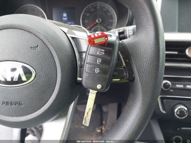 5XXGT4L38KG307534 KIA Optima Lx