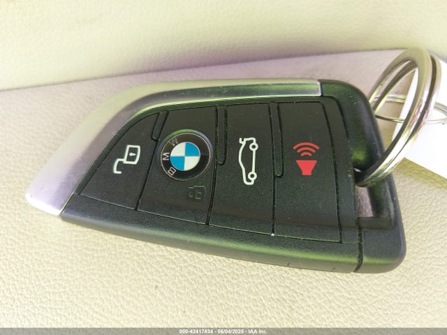 BMW X3 2021 5UXTS1C04M9E30643 Image 11
