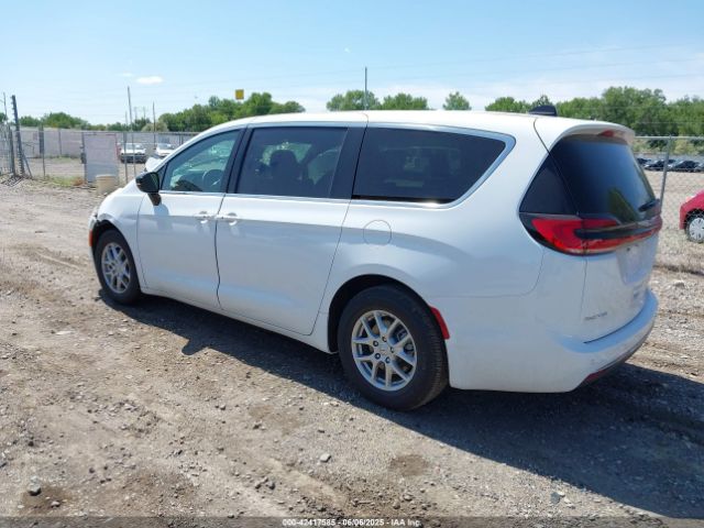 2025 CHRYSLER PACIFICA 2C4RC1BG8SR584476 Photo 2