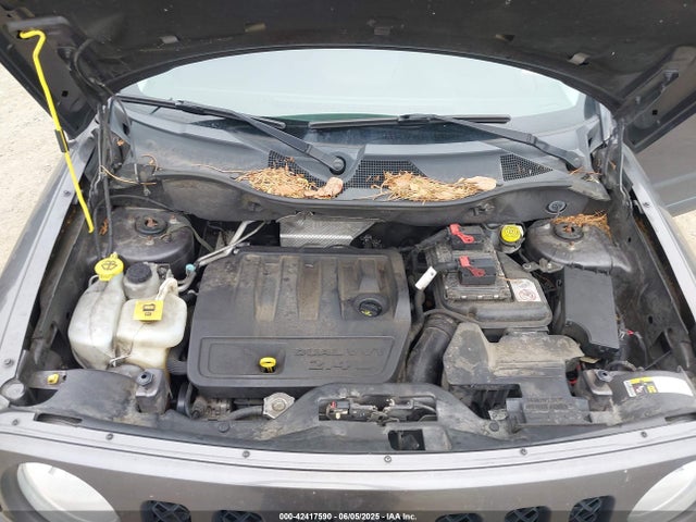 1C4NJRFB4GD610986 Jeep 2016