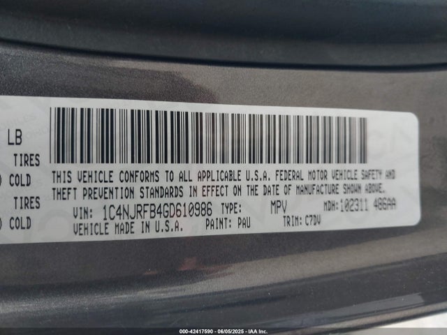 1C4NJRFB4GD610986 Jeep 2016