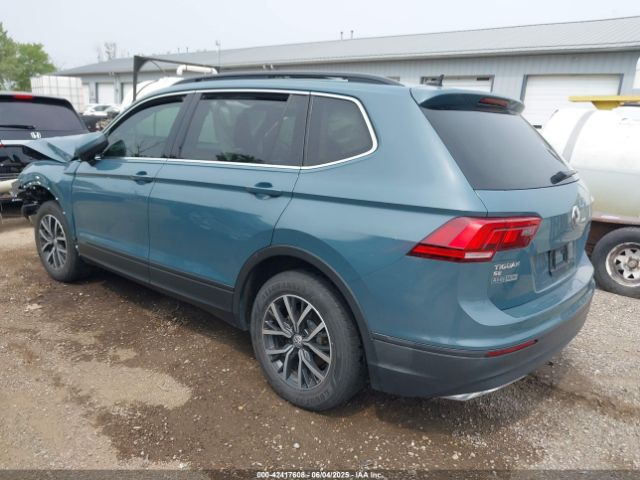 2019 VOLKSWAGEN TIGUAN 3VV2B7AX8KM095836 Photo 2